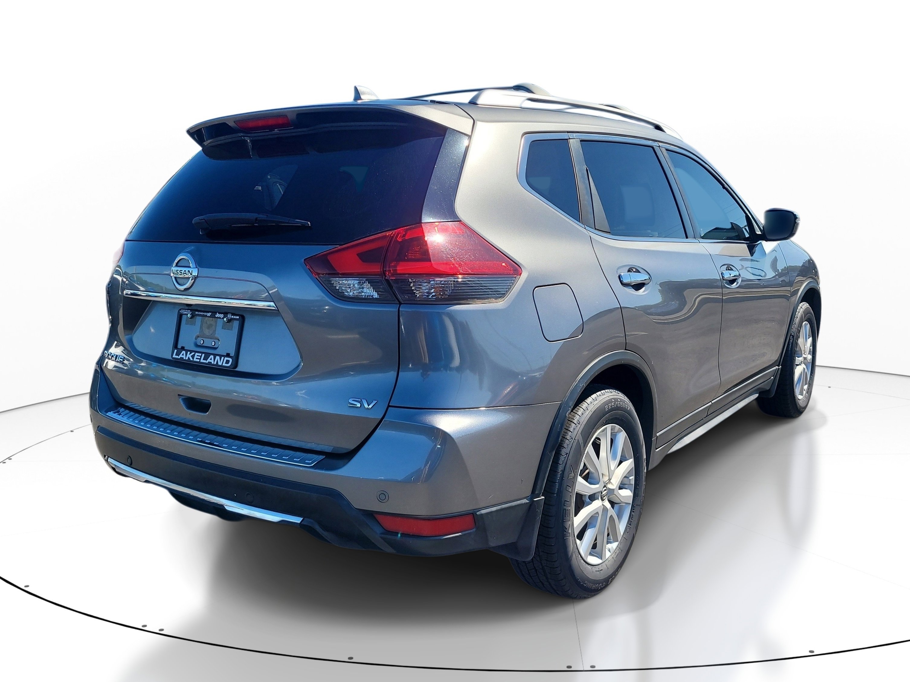Used 2019 Nissan Rogue SV image 4