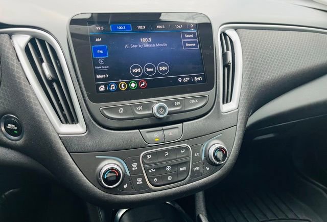 Used 2023 Chevrolet Malibu LT image 11