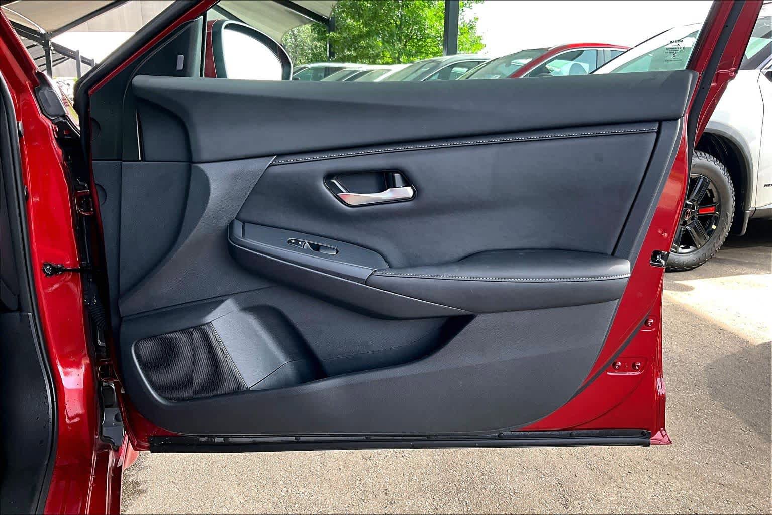 Certified 2023 Nissan Sentra SV FWD image 22
