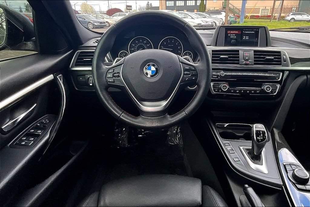 Used 2018 BMW 330i Sedan RWD image 7