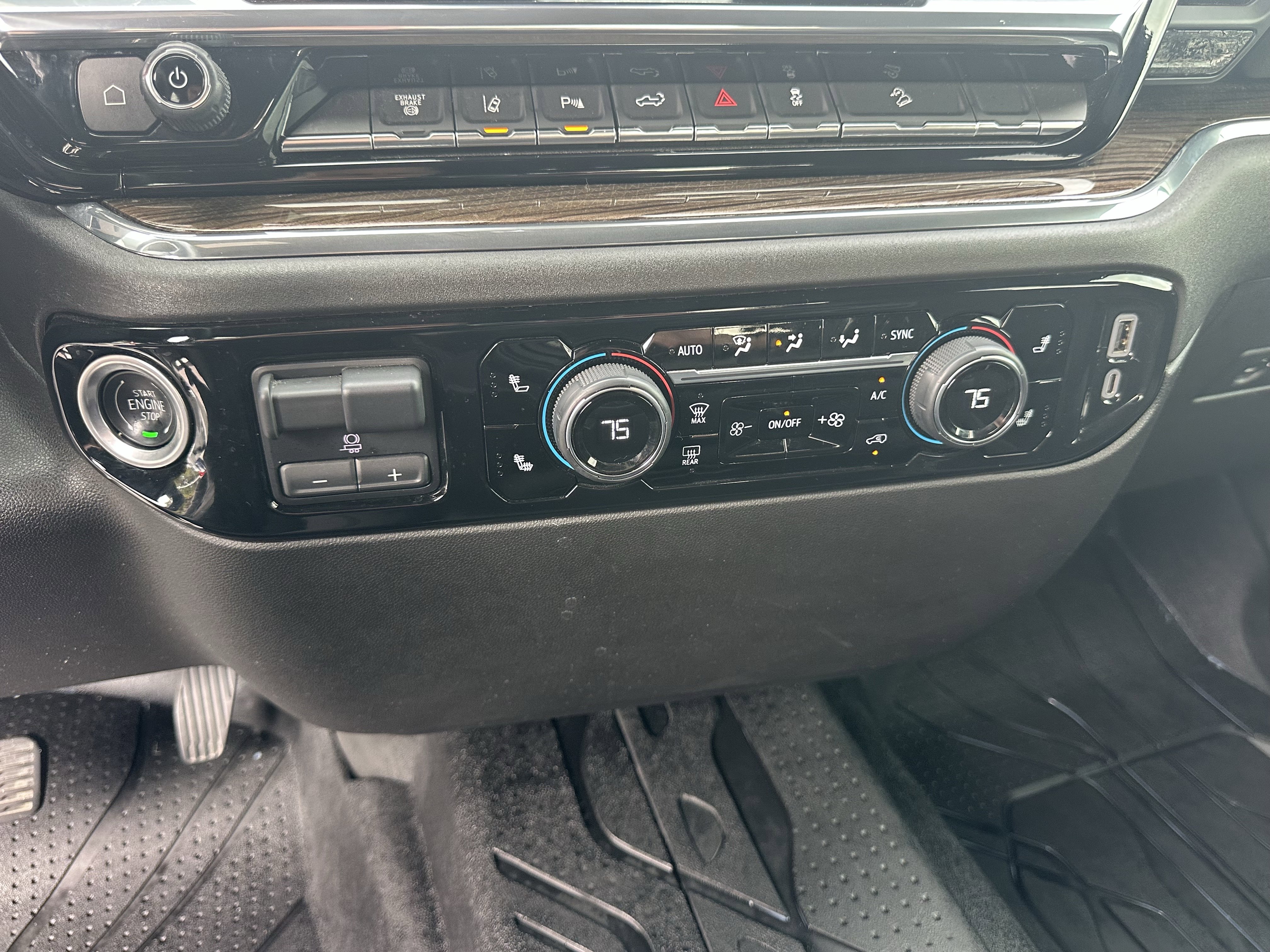 Used 2024 Chevrolet Silverado 2500 LT w/ All Star Edition image 27