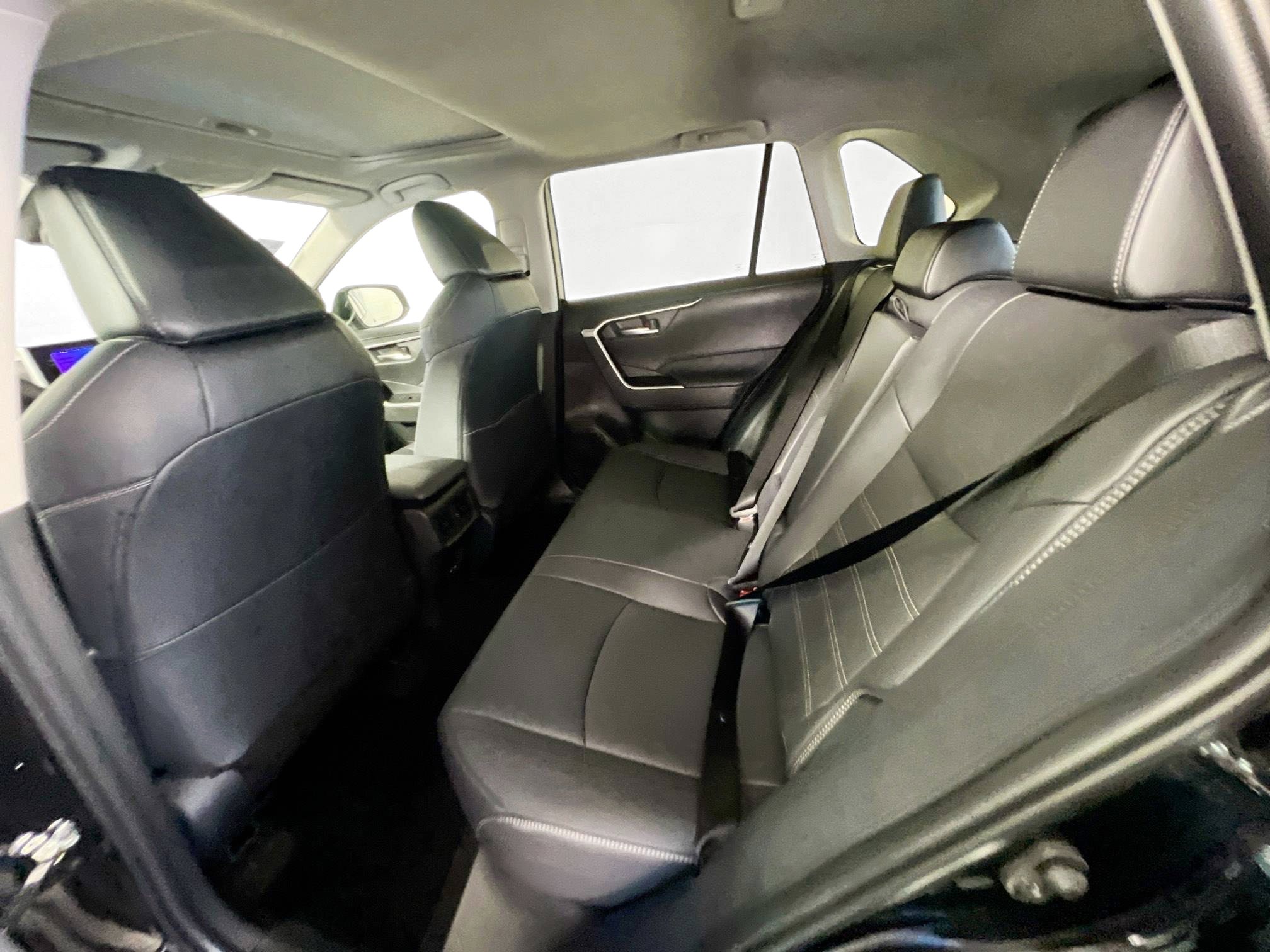 Used 2025 Toyota RAV4 XLE Premium image 29