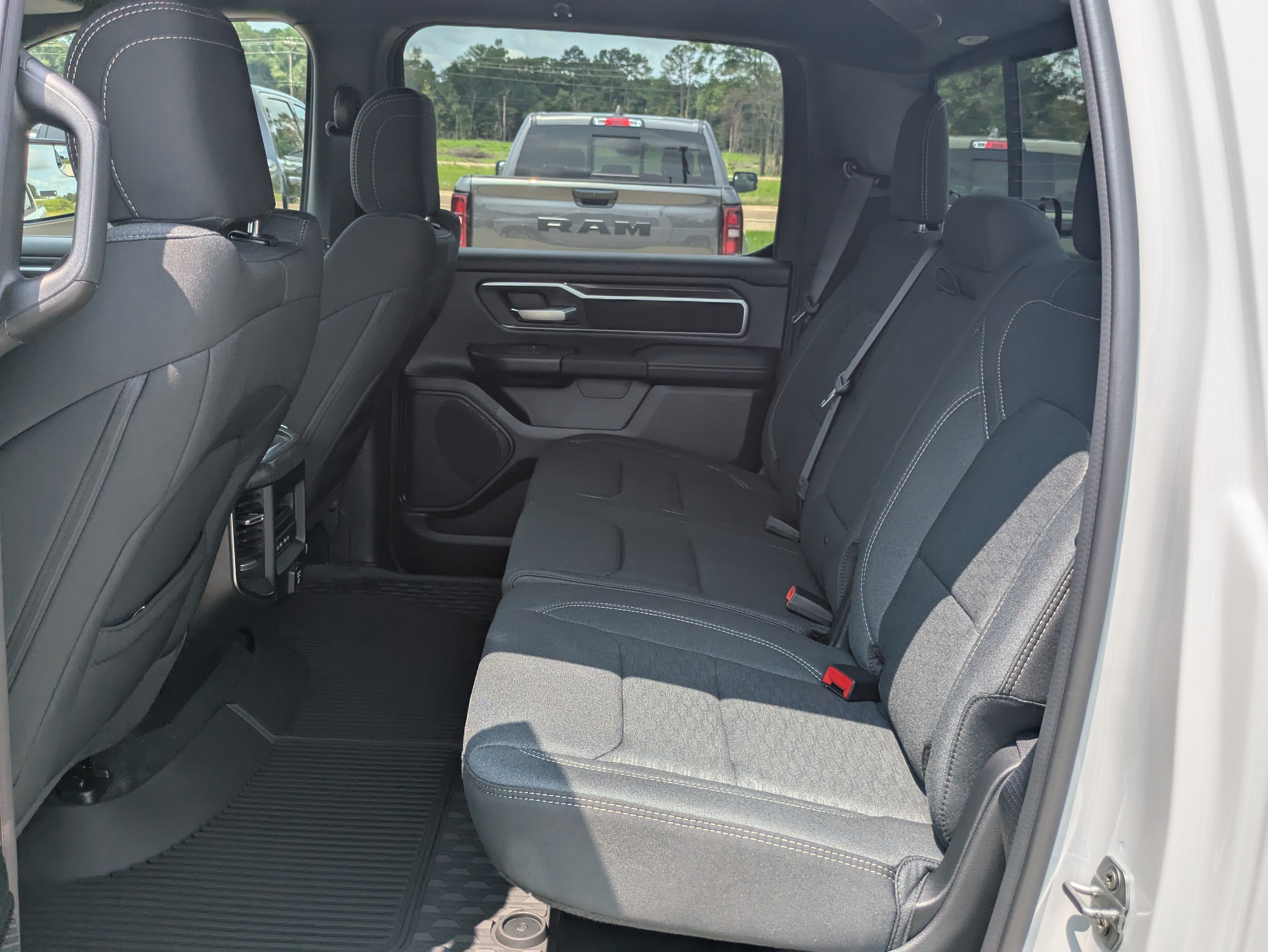 New 2026 RAM 1500 Big Horn AWD/4WD image 12