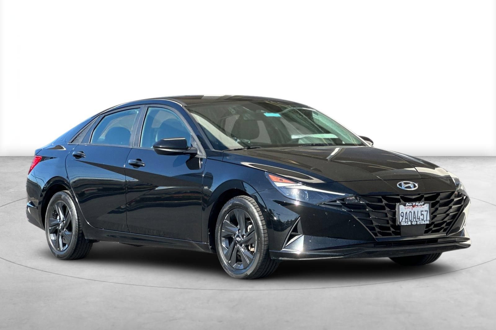 Used 2022 Hyundai Elantra SEL w/ Convenience Package FWD image 8