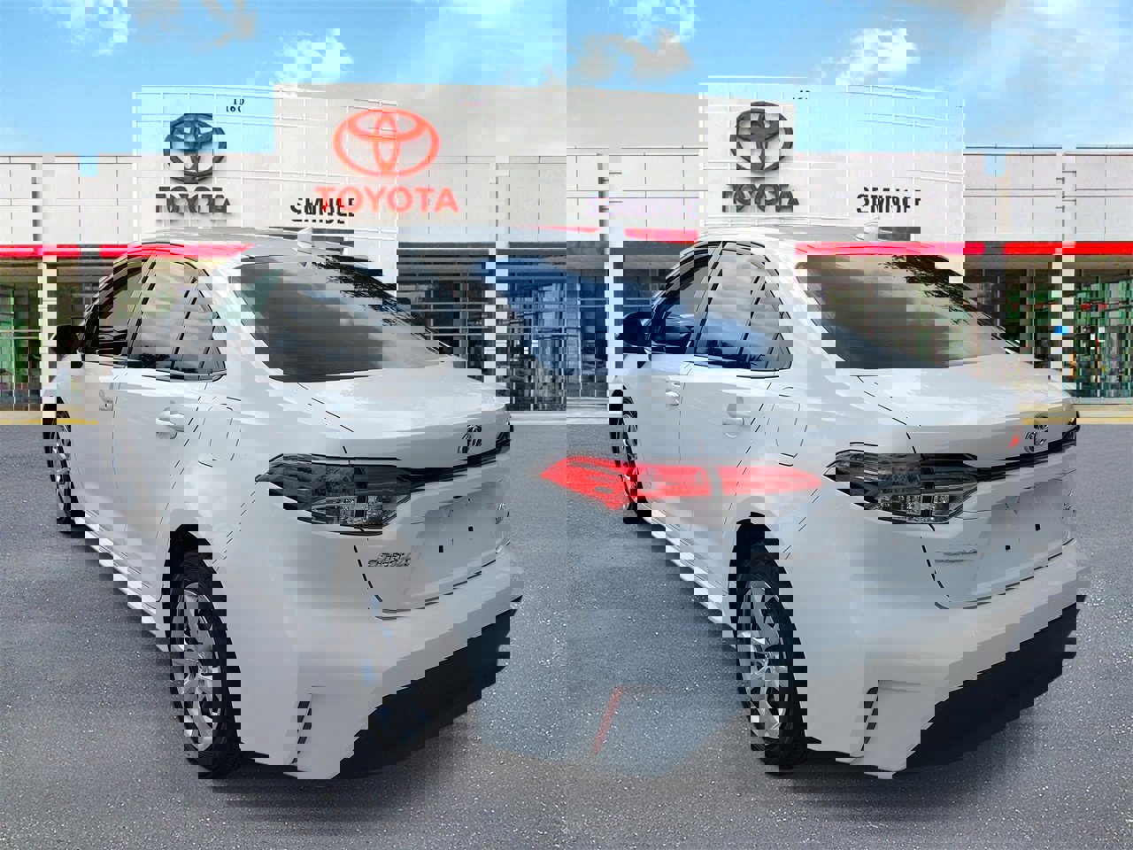 Used 2023 Toyota Corolla LE image 4