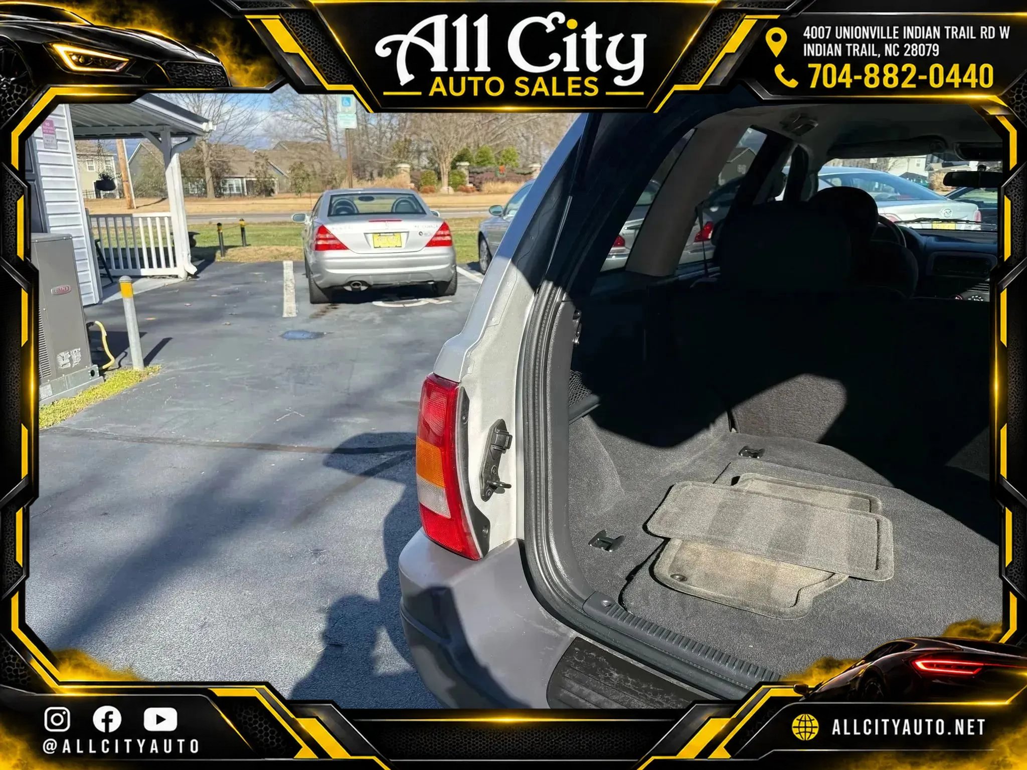 Used 2004 Jeep Grand Cherokee Laredo w/ Convenience Group RWD image 30