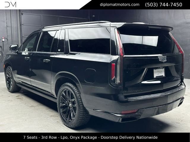 Used 2023 Cadillac Escalade ESV Sport Platinum w/ LPO, ONYX Package AWD/4WD image 5