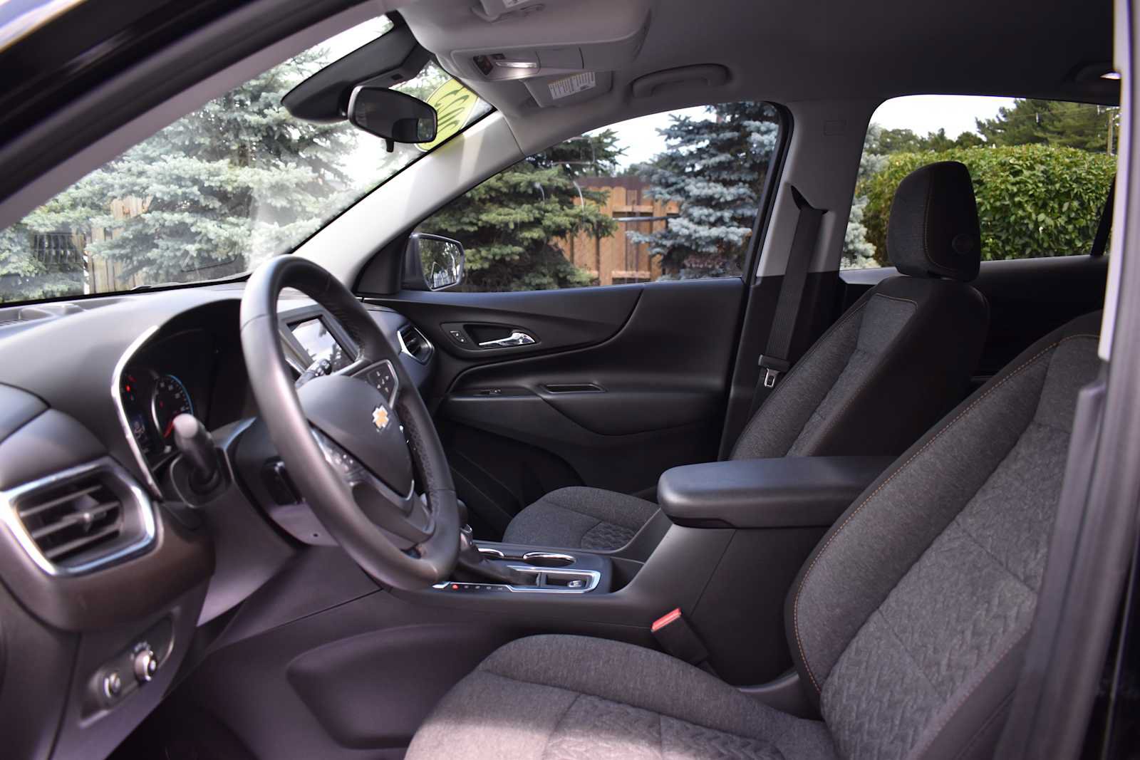 Used 2023 Chevrolet Equinox LT AWD/4WD image 16
