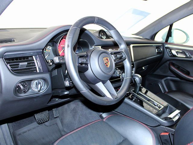 Certified 2022 Porsche Macan GTS image 5