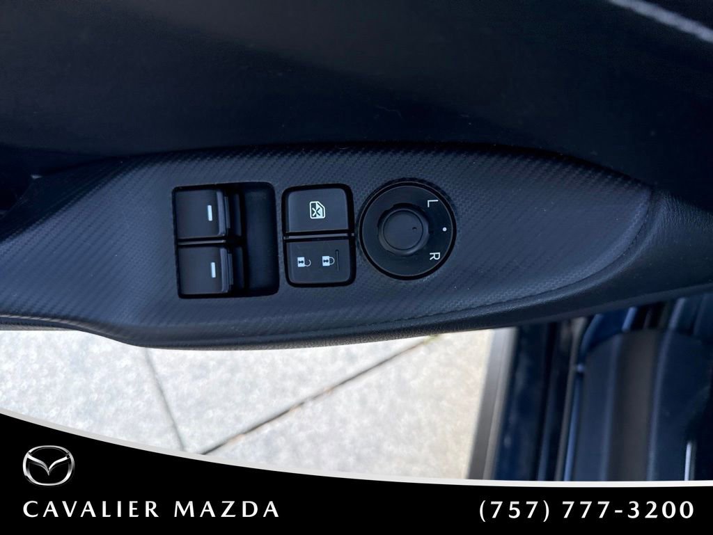 Used 2021 MAZDA MX-5 Miata RF Grand Touring RWD image 8