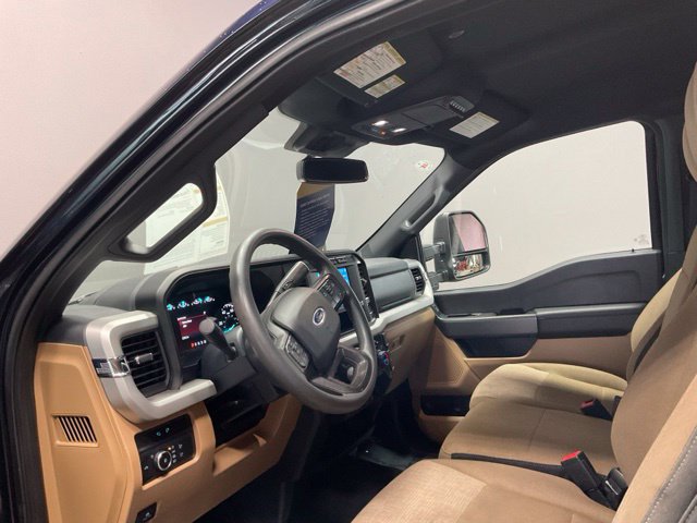 Used 2023 Ford F350 XLT w/ FX4 Off-Road Package AWD/4WD image 16