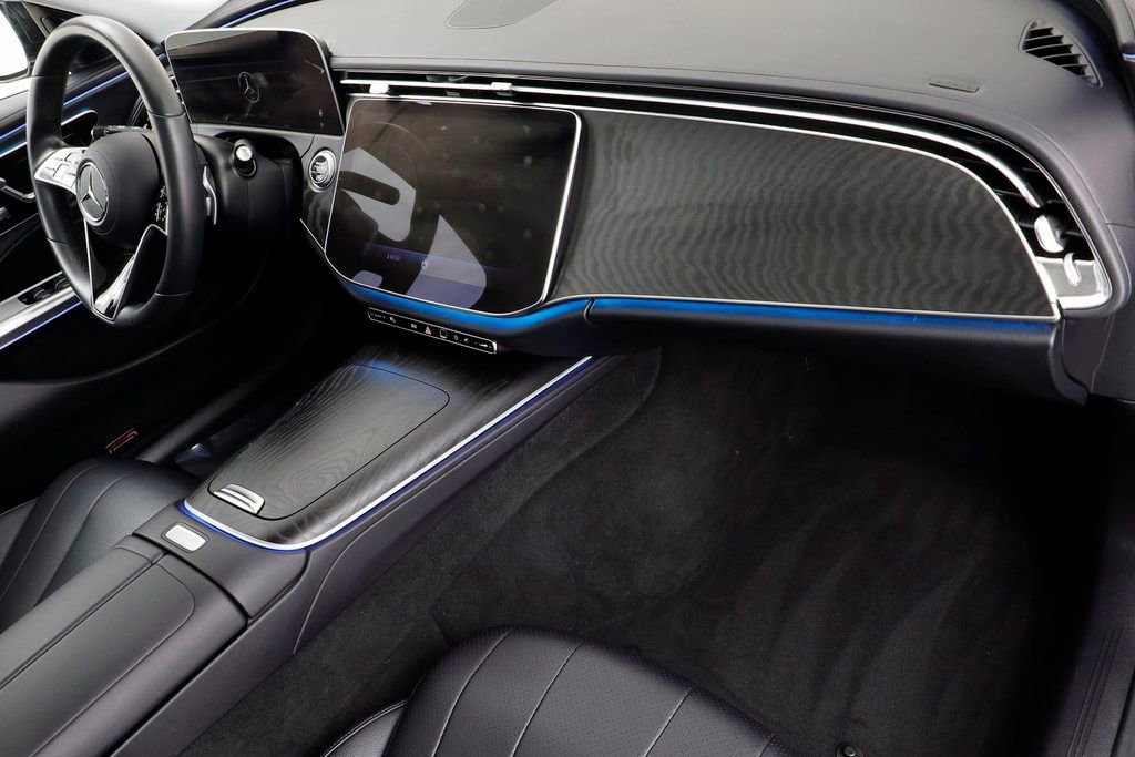 Used 2025 Mercedes-Benz E 350 Sedan image 22