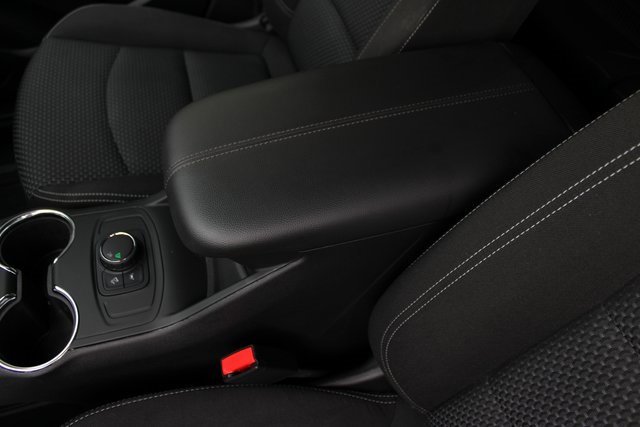 Used 2023 GMC Terrain SLE image 26