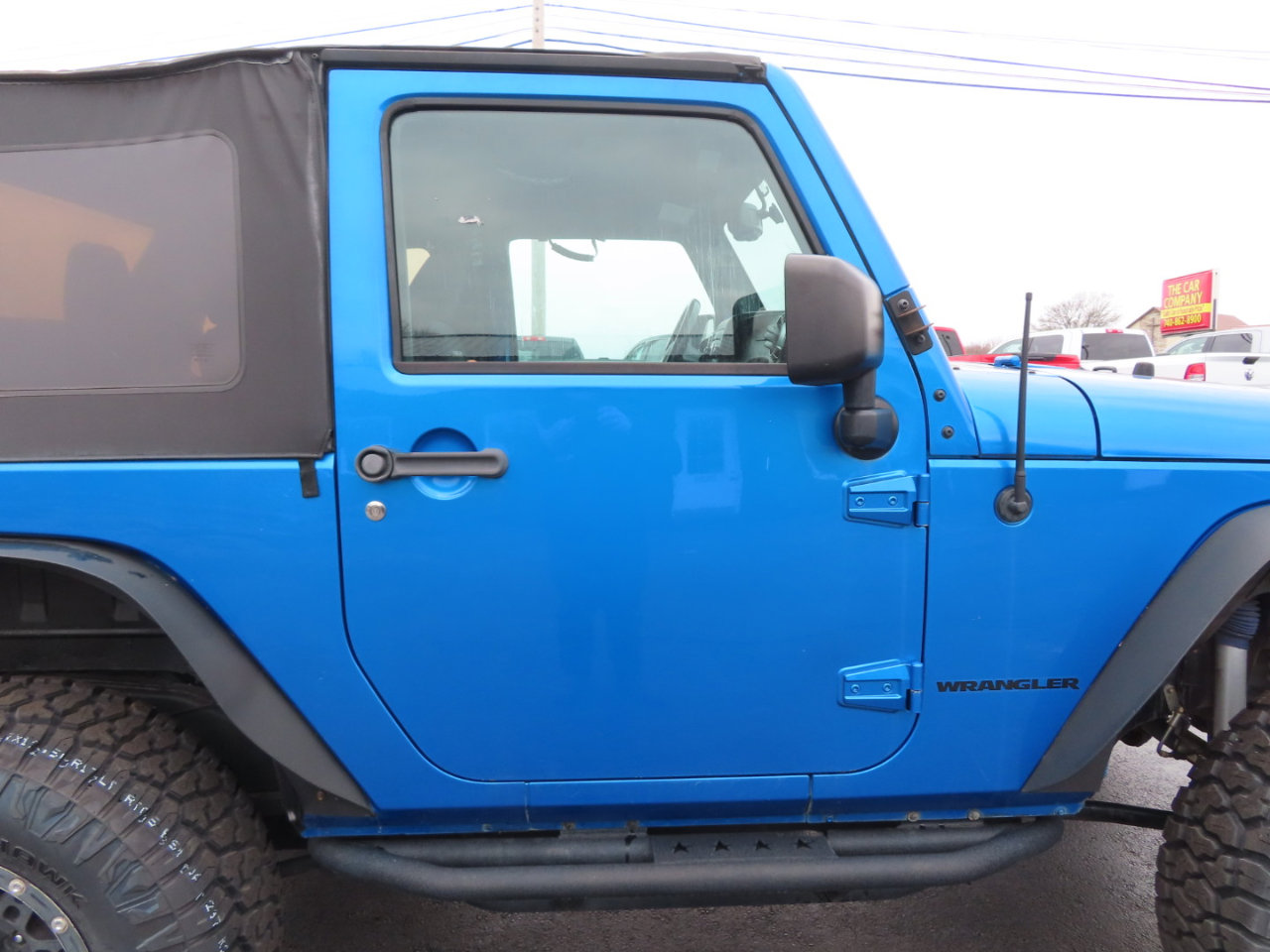 Used 2016 Jeep Wrangler Rubicon w/ Power Convenience Group image 19