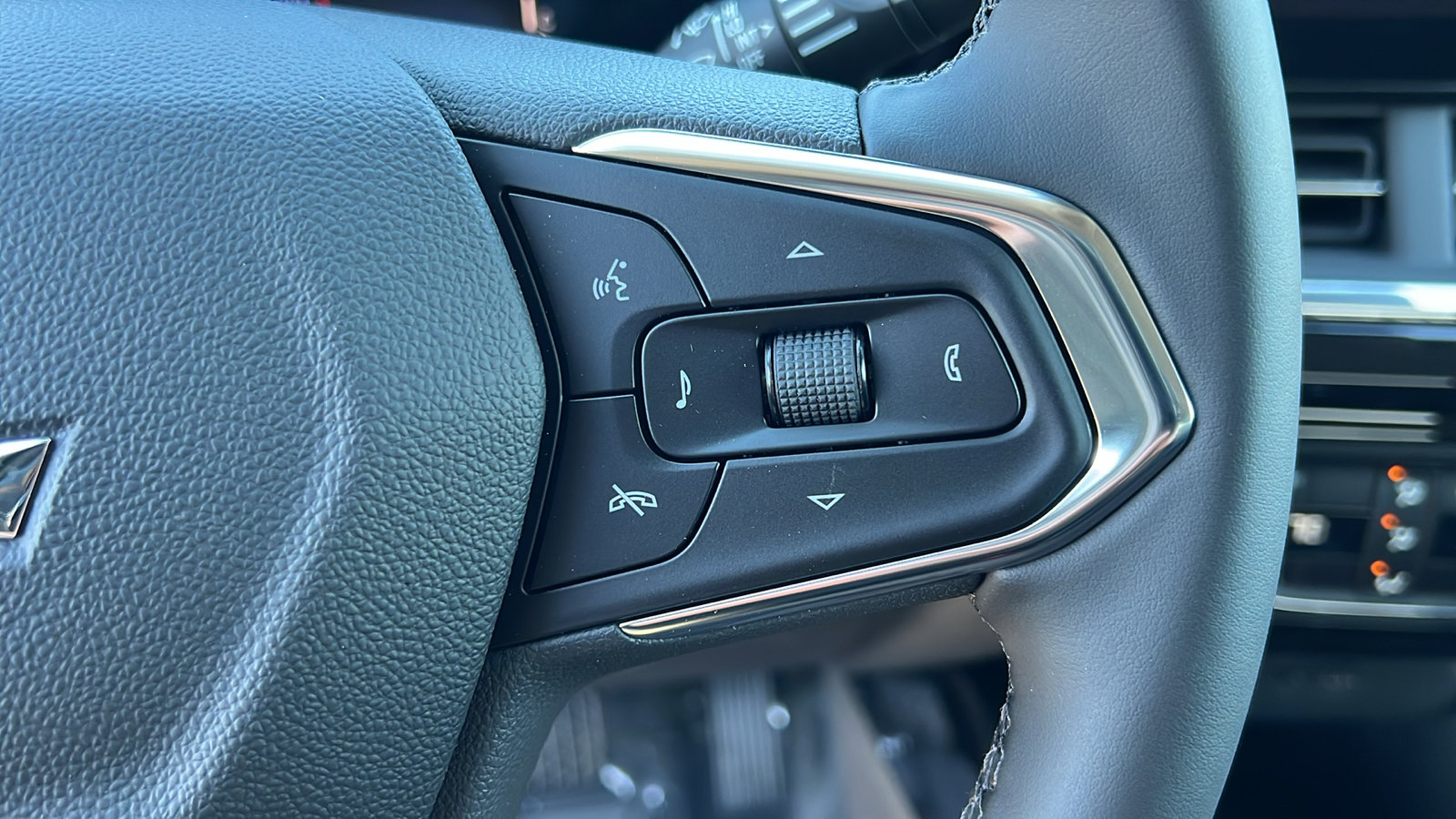 New 2026 Chevrolet Trax ACTIV w/ Driver Confidence Package FWD image 26