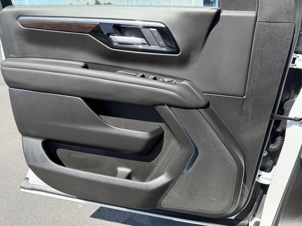 New 2026 Chevrolet Tahoe LS AWD/4WD image 9