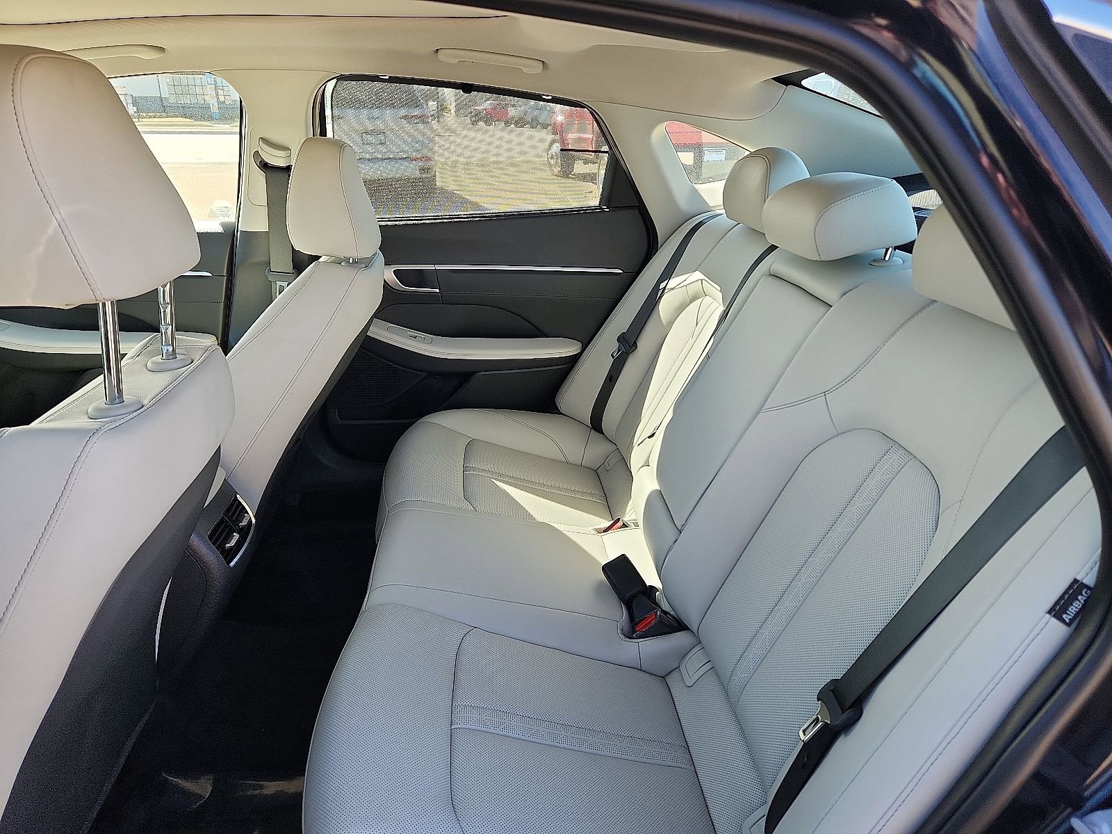 Used 2025 Hyundai Sonata Limited image 9