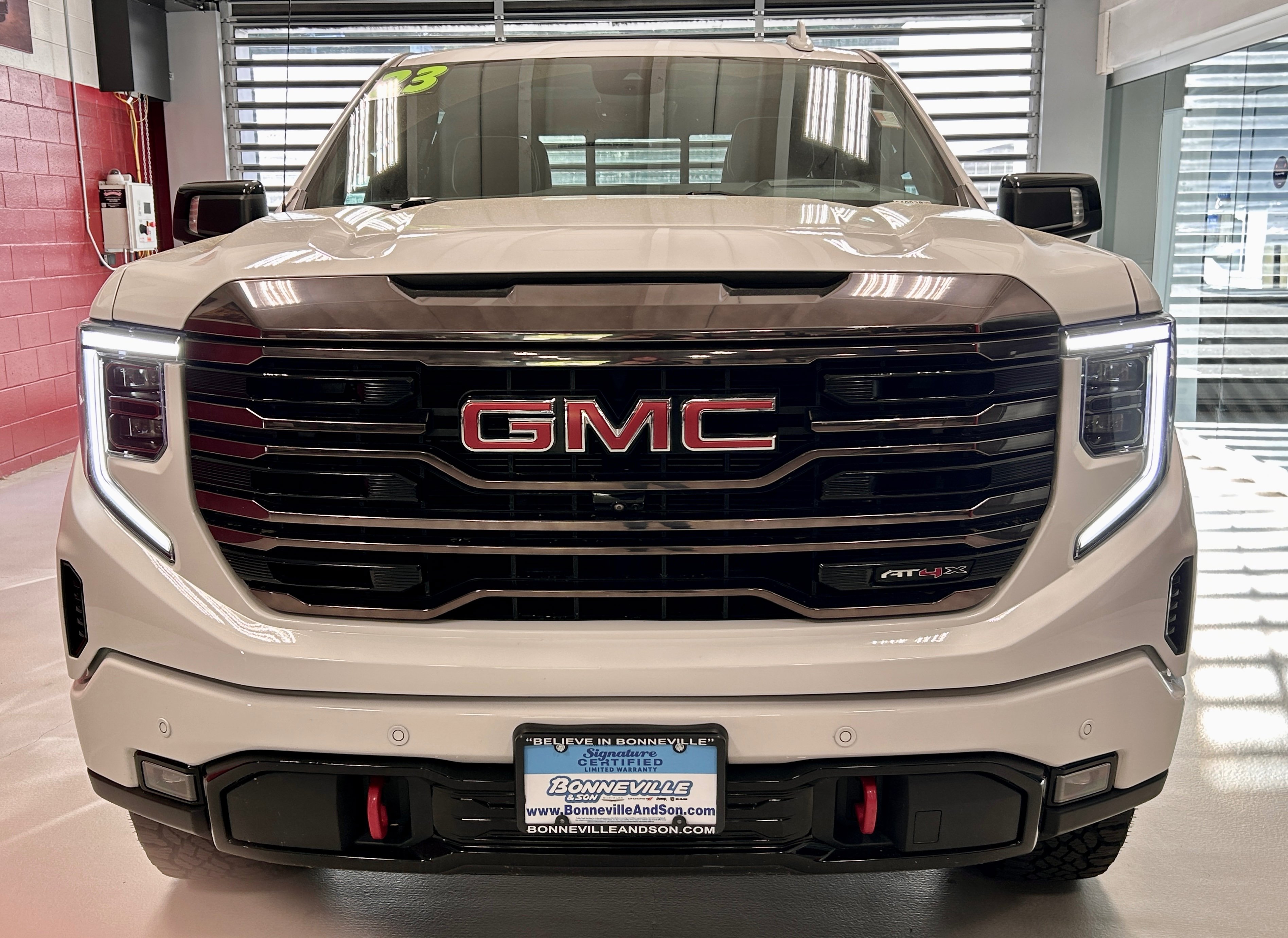 Used 2023 GMC Sierra 1500 AT4X AWD/4WD image 12