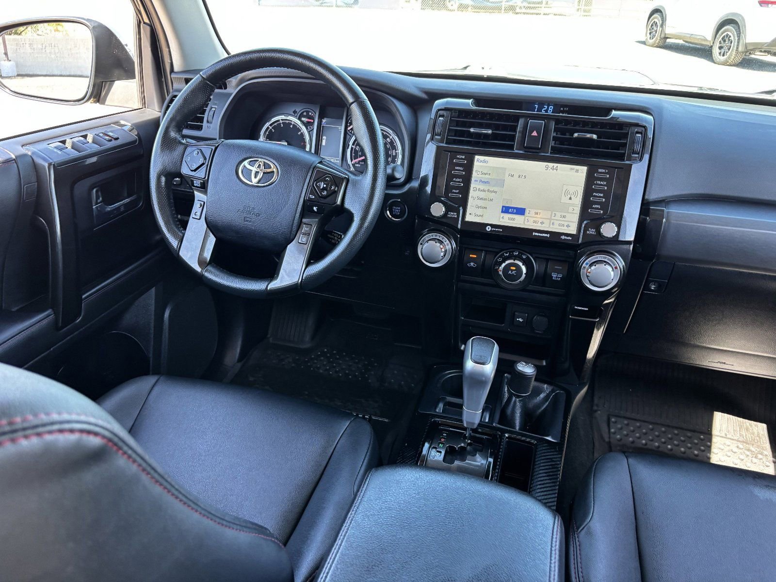 Used 2024 Toyota 4Runner TRD Off-Road Premium w/ Moonroof Package AWD/4WD image 15