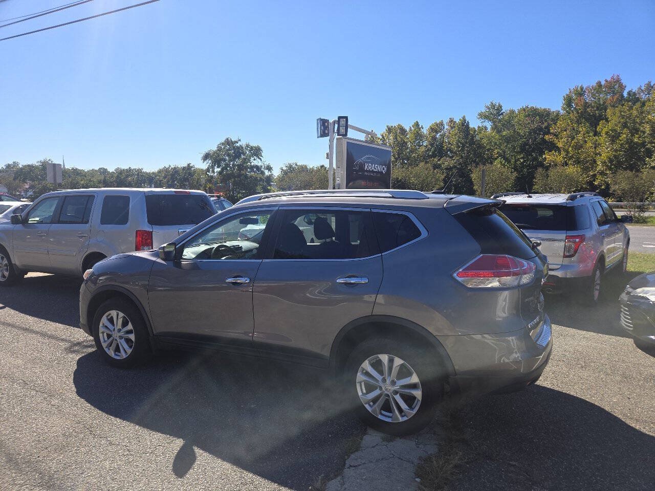 Used 2015 Nissan Rogue SV AWD/4WD image 10