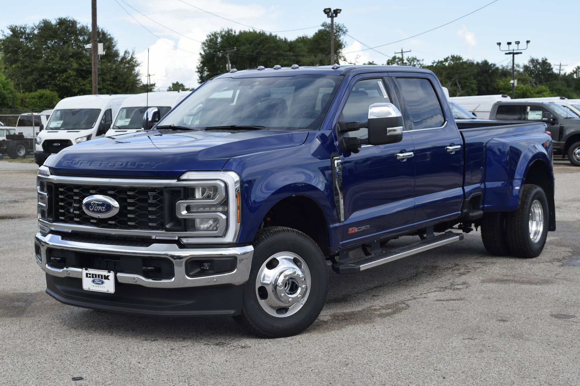 New 2026 Ford F350 Lariat video 1