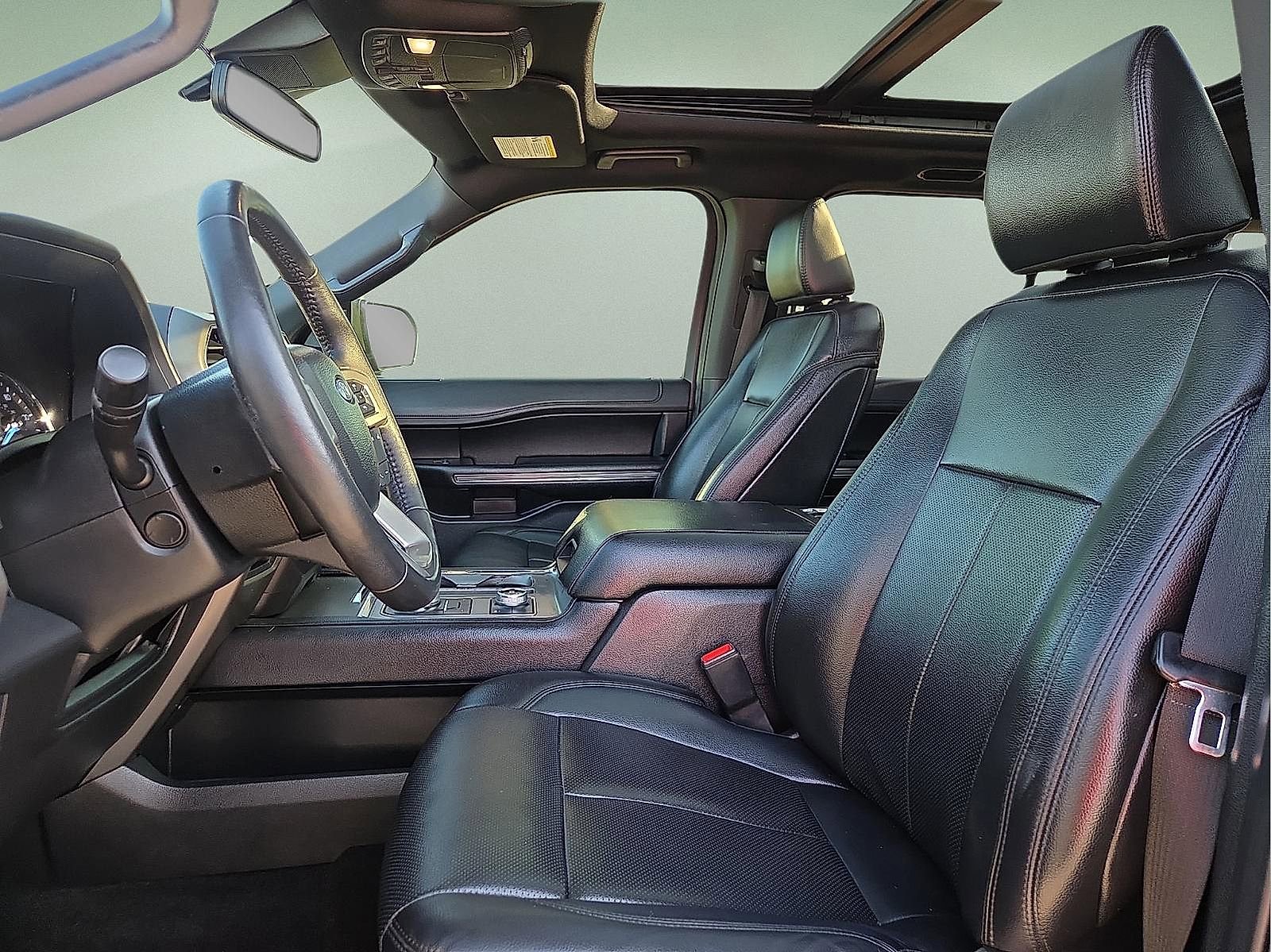 Used 2021 Ford Expedition Max XLT image 15