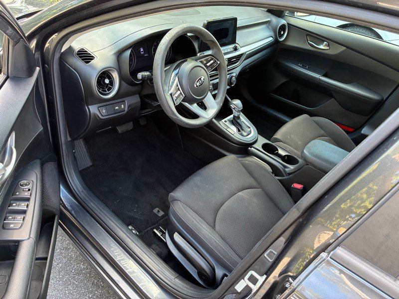 Used 2019 Kia Forte LXS FWD image 7