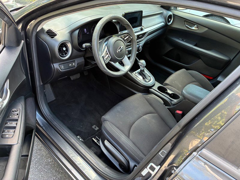 Used 2019 Kia Forte LXS FWD image 7