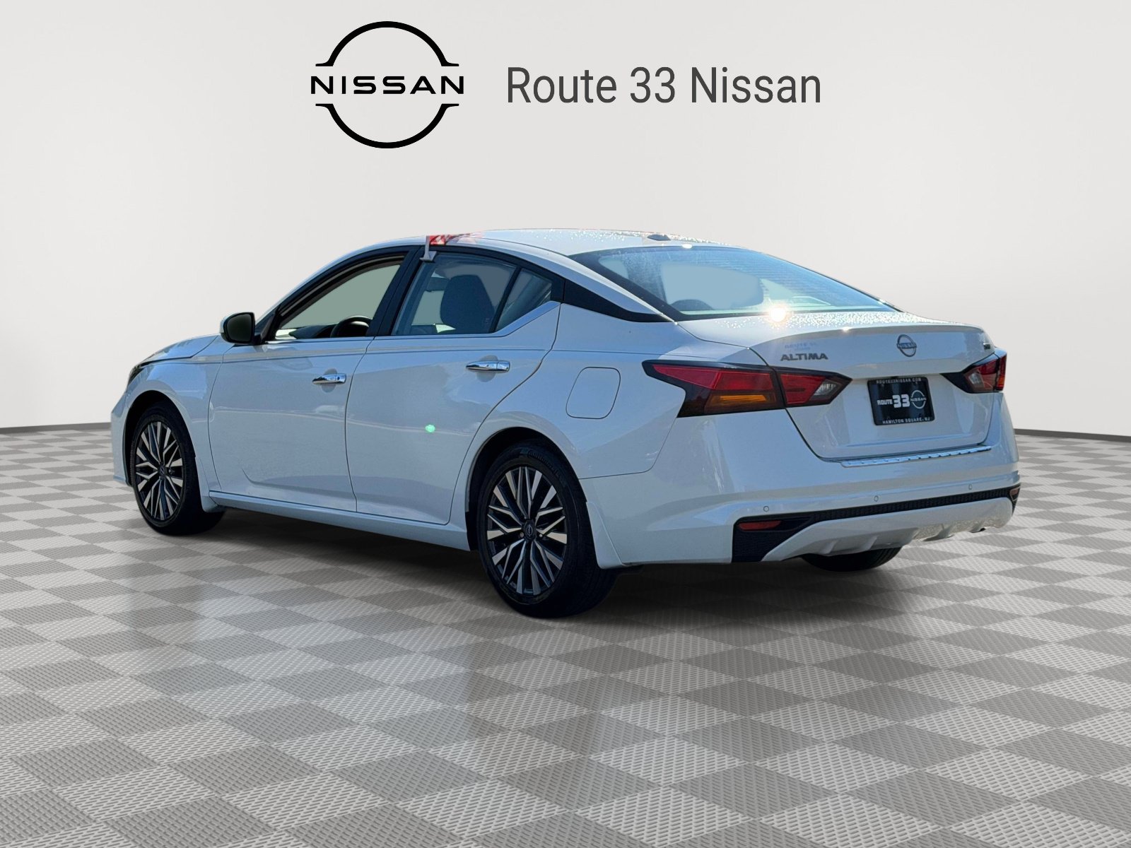 Used 2023 Nissan Altima 2.5 SV FWD image 5
