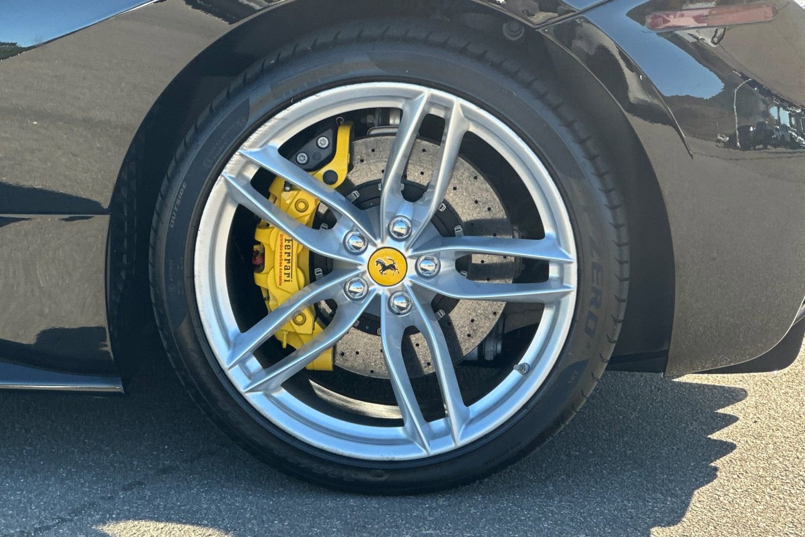 Used 2016 Ferrari 488 GTB image 40