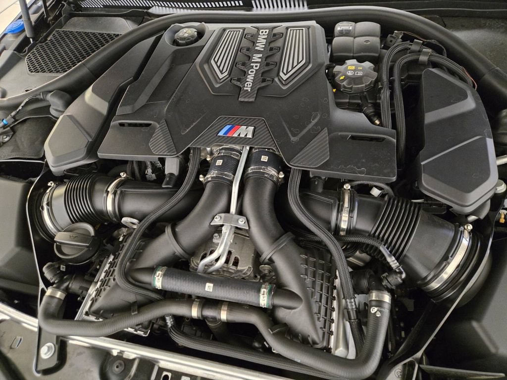 Used 2025 BMW M8 Competition AWD/4WD image 28