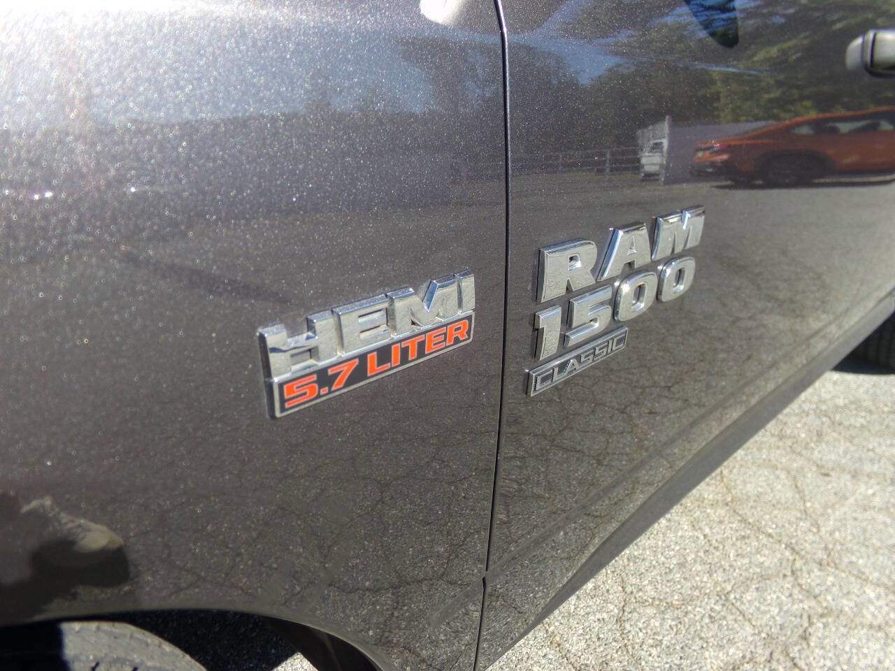 Used 2019 RAM 1500 Express w/ Express Value Package image 10