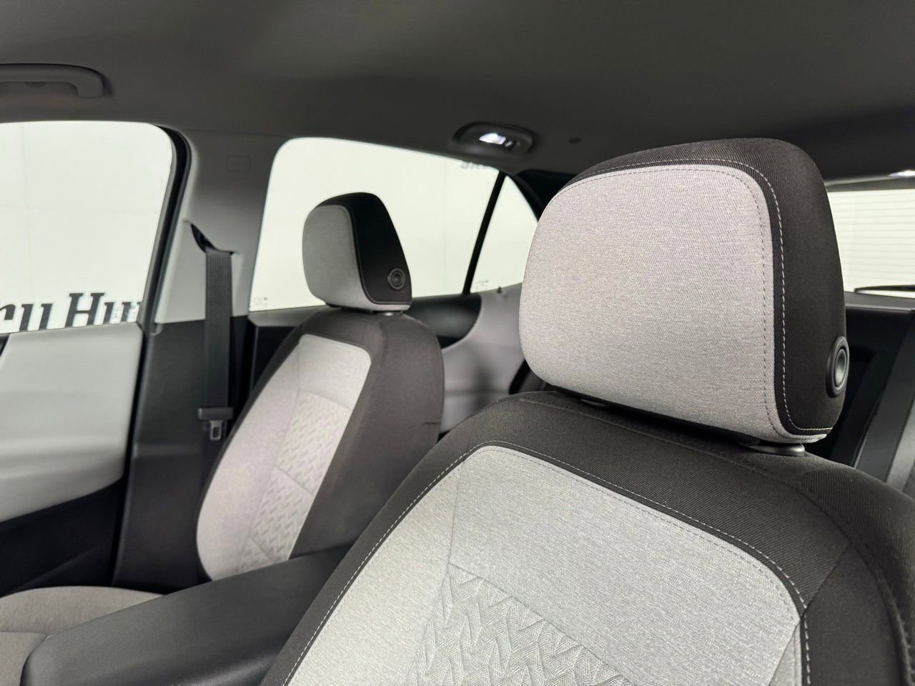 Used 2022 Chevrolet Equinox LS image 11