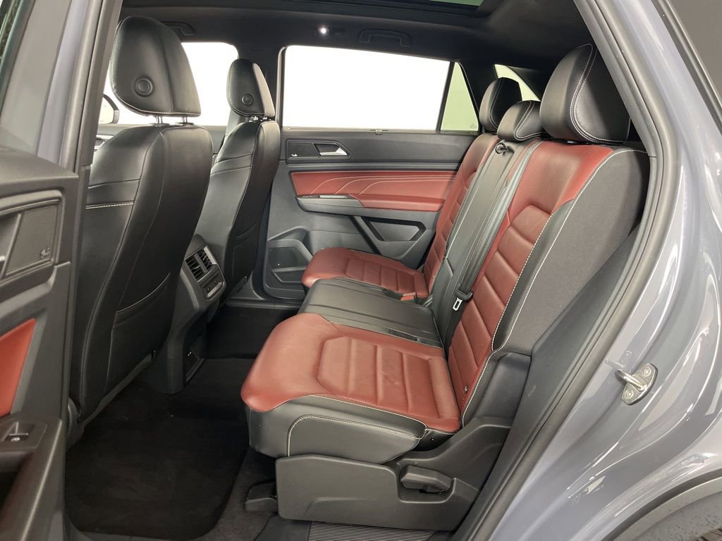 Used 2022 Volkswagen Atlas Cross Sport SEL Premium R-Line image 26