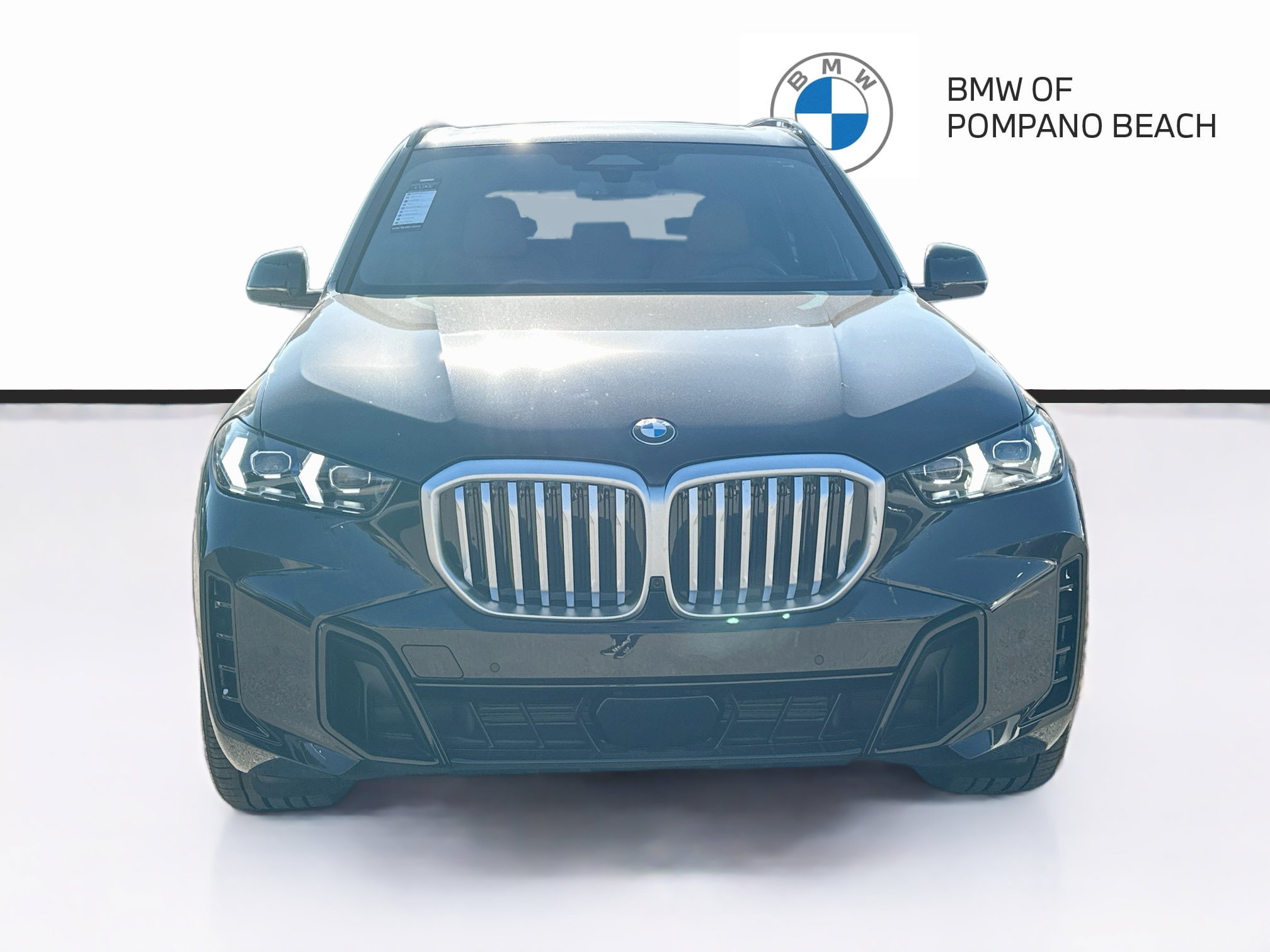 New 2026 BMW X5 xDrive40i w/ M Sport Package AWD/4WD image 2