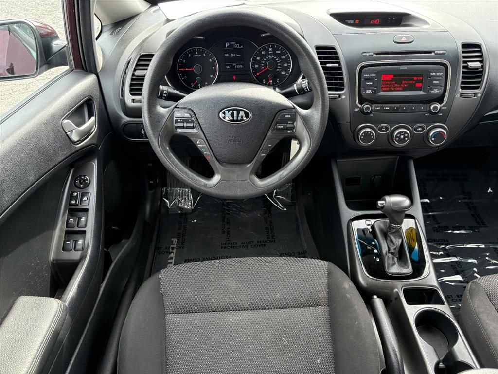 Used 2018 Kia Forte LX image 17