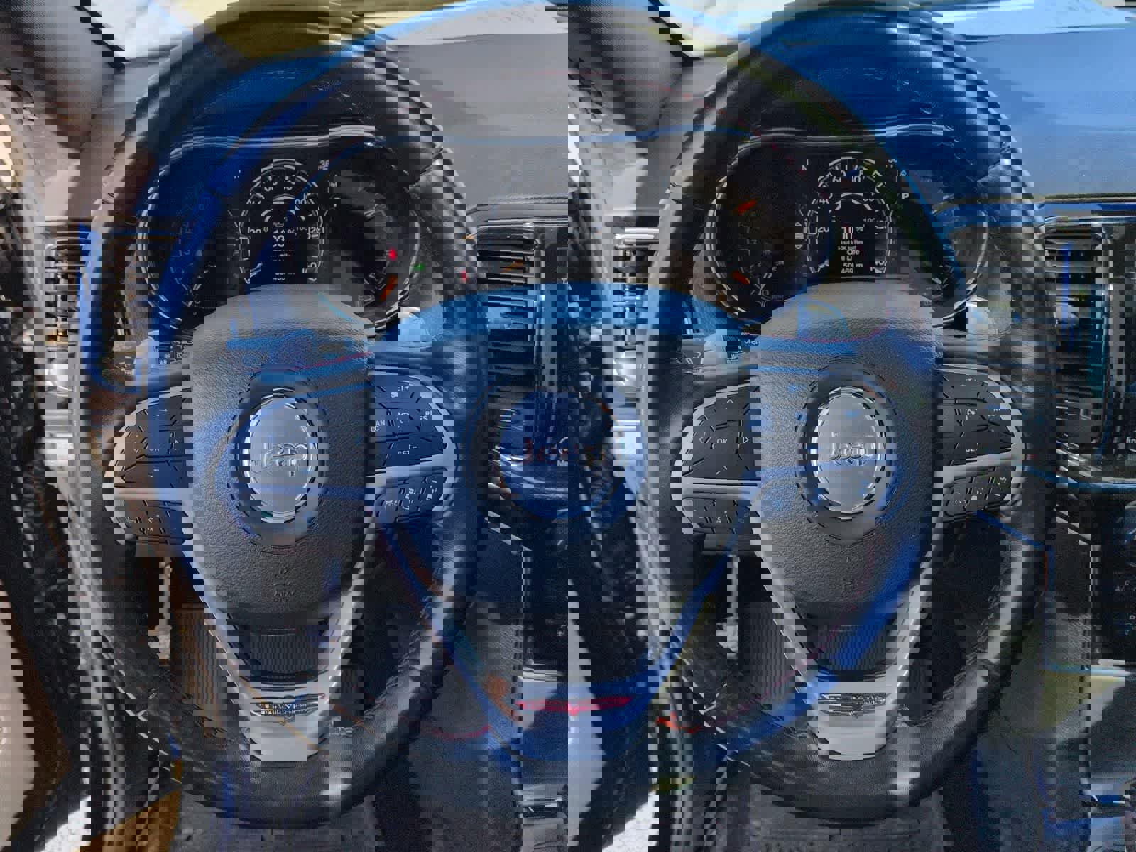 Certified 2021 Jeep Grand Cherokee Trailhawk w/ Trailhawk Luxury Group image 21