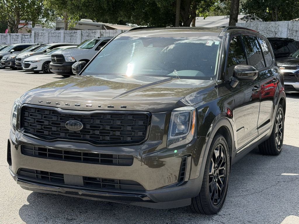 Used 2021 Kia Telluride EX w/ EX Premium Package AWD/4WD image 10