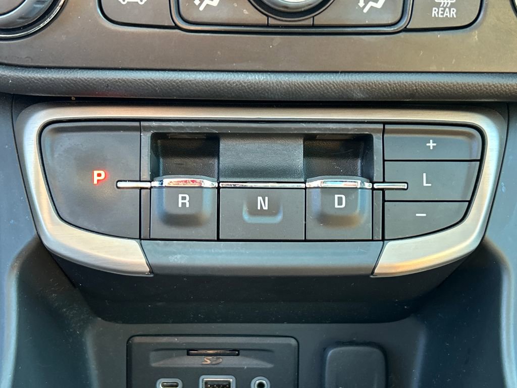 Used 2022 GMC Terrain Denali w/ Black Diamond Edition image 26