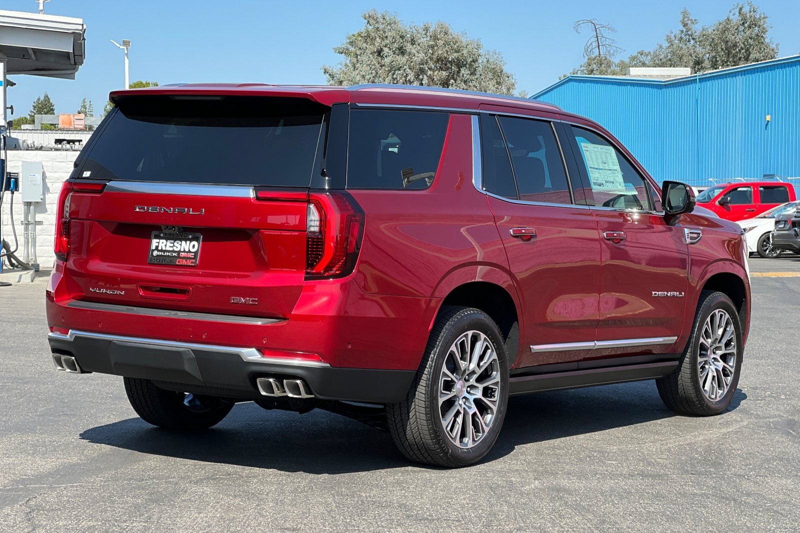 New 2026 GMC Yukon Denali w/ Denali Reserve Package AWD/4WD image 4