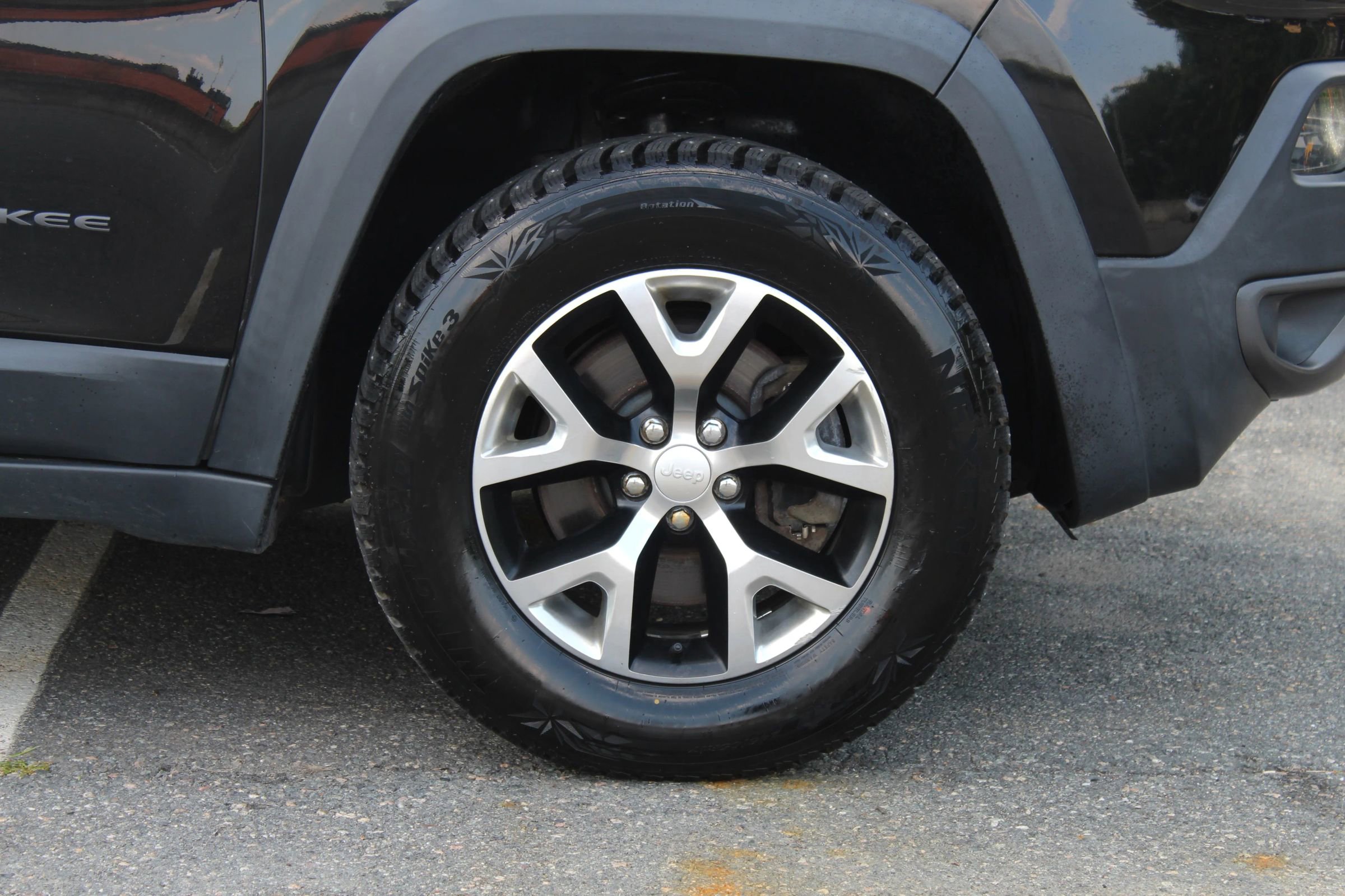 Used 2018 Jeep Cherokee Trailhawk image 36