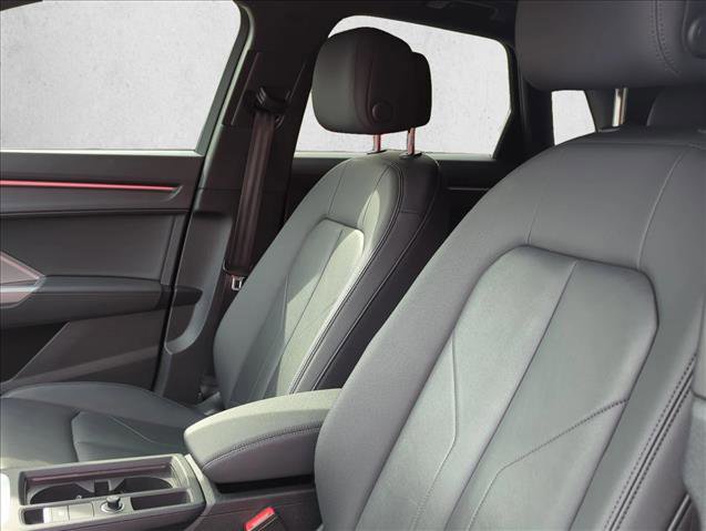 Used 2023 Audi Q3 2.0T Premium image 11