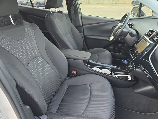 Used 2016 Toyota Prius Four image 10
