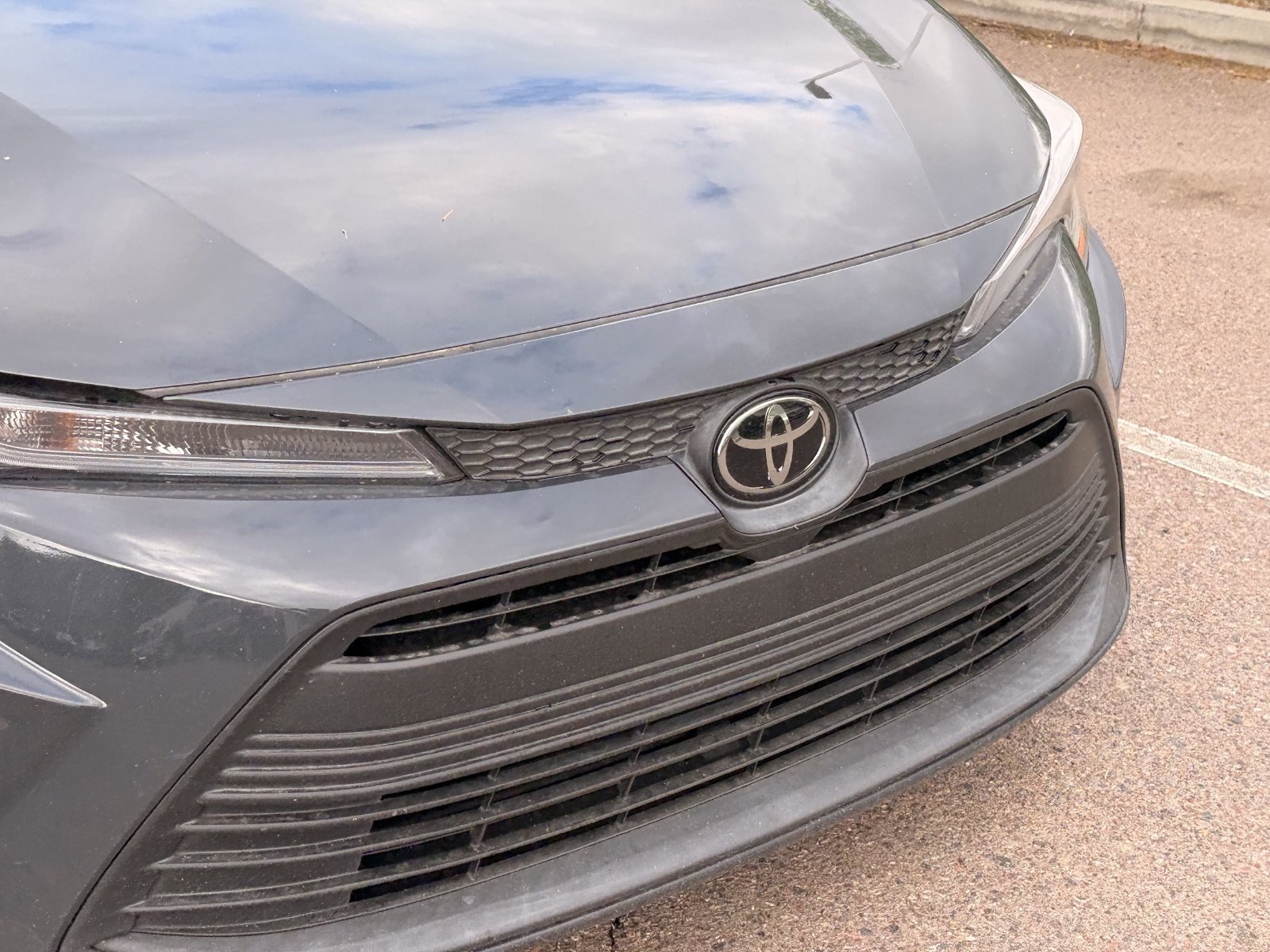 Used 2024 Toyota Corolla LE FWD image 4