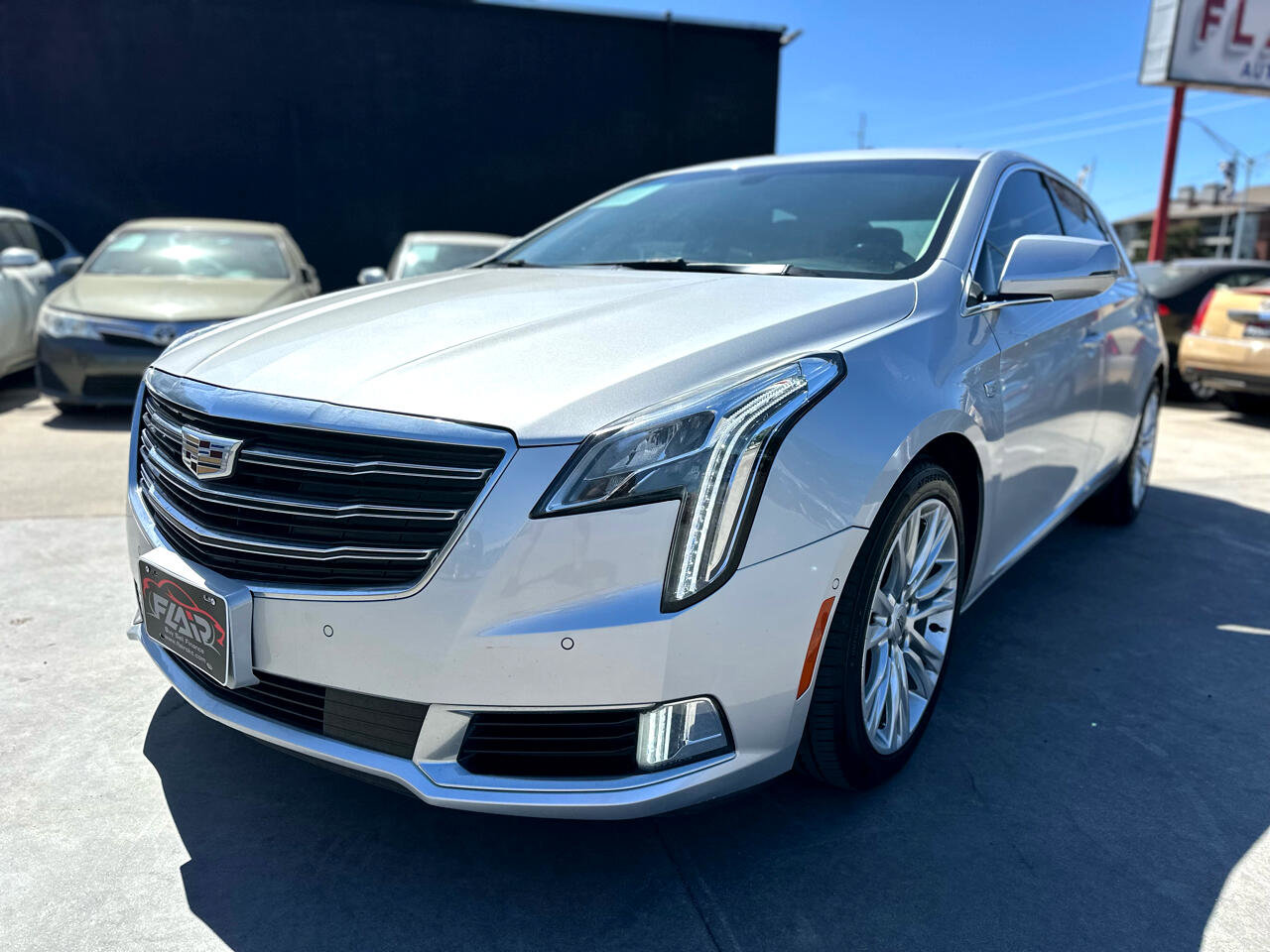 Used 2019 Cadillac XTS Luxury image 3
