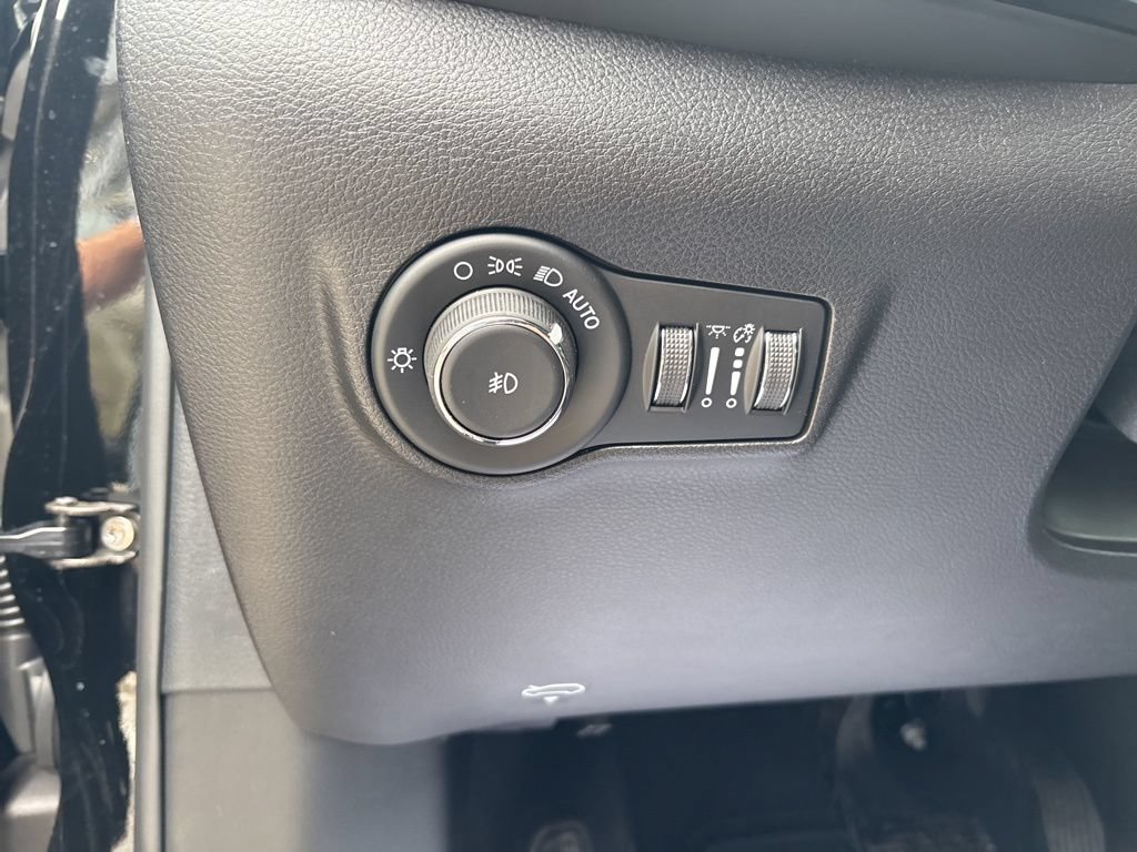 New 2026 Jeep Compass Latitude AWD/4WD image 57