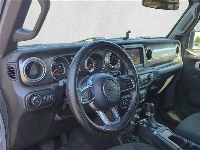 Used 2019 Jeep Wrangler Unlimited Sahara AWD/4WD image 13