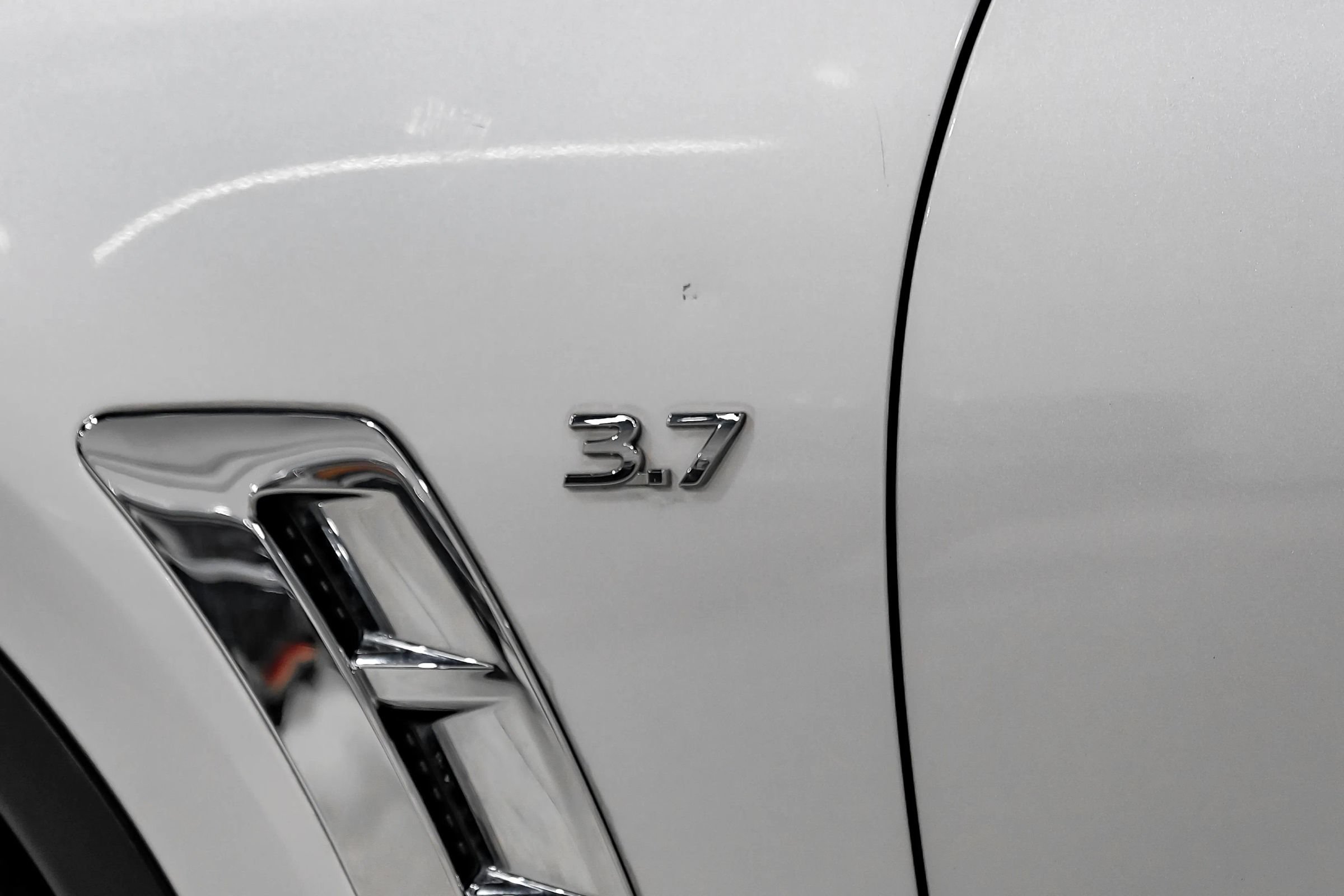 Used 2017 INFINITI QX70 AWD w/ Premium Package image 62