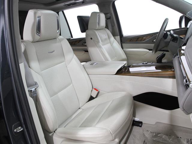 Used 2021 Cadillac Escalade Sport Platinum image 19
