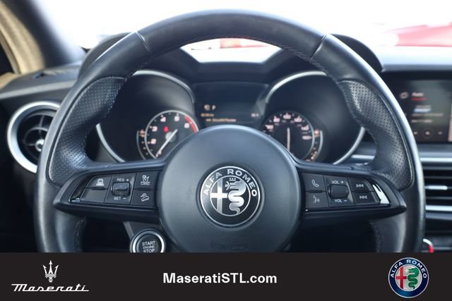 Used 2023 Alfa Romeo Stelvio Ti image 14
